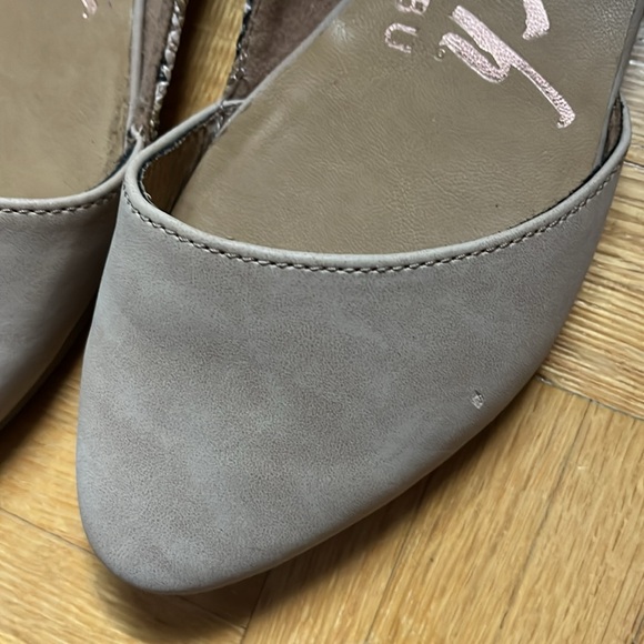 Flats - Picture 4 of 4